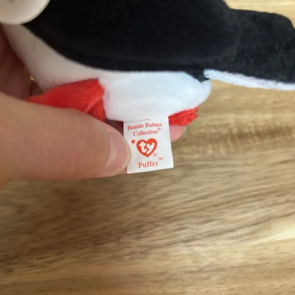 Puffer‎ Penguin 1997 Beanie Baby 3rd Generation Tush Tag Plush Toy - NEW .